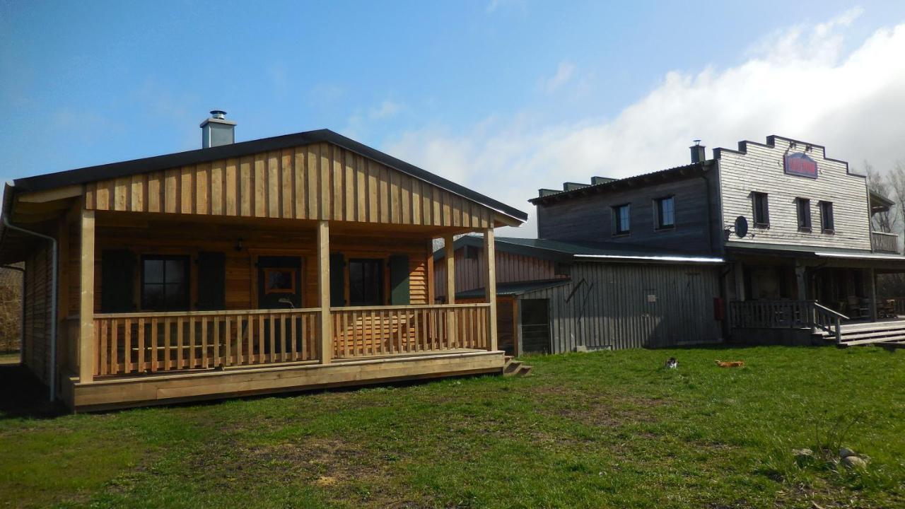 Neuendorf  Horse Lake Ranch מראה חיצוני תמונה